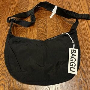 Baggu black medium crescent